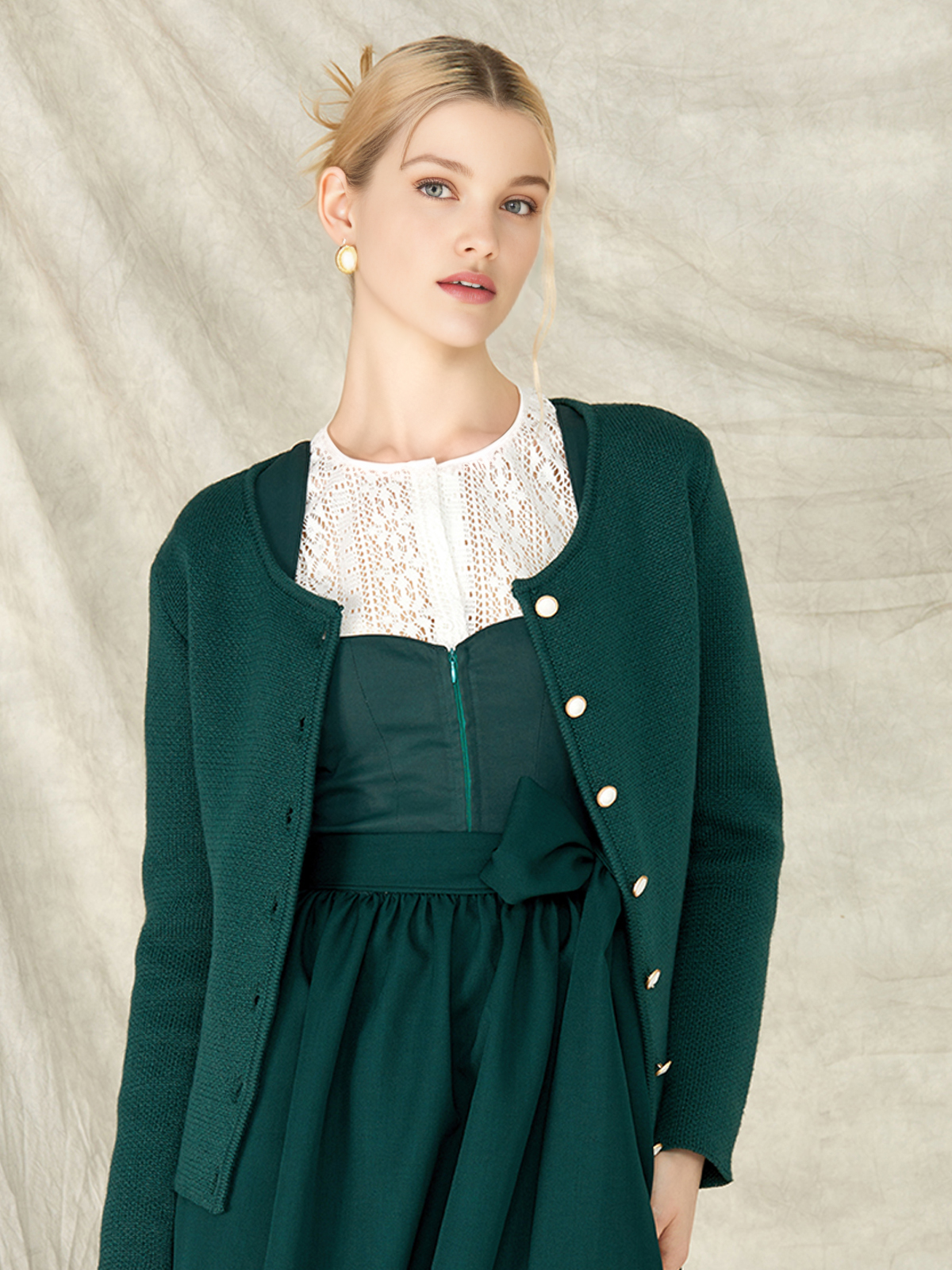 Elegantes Ja Mei Dirndl in Grün