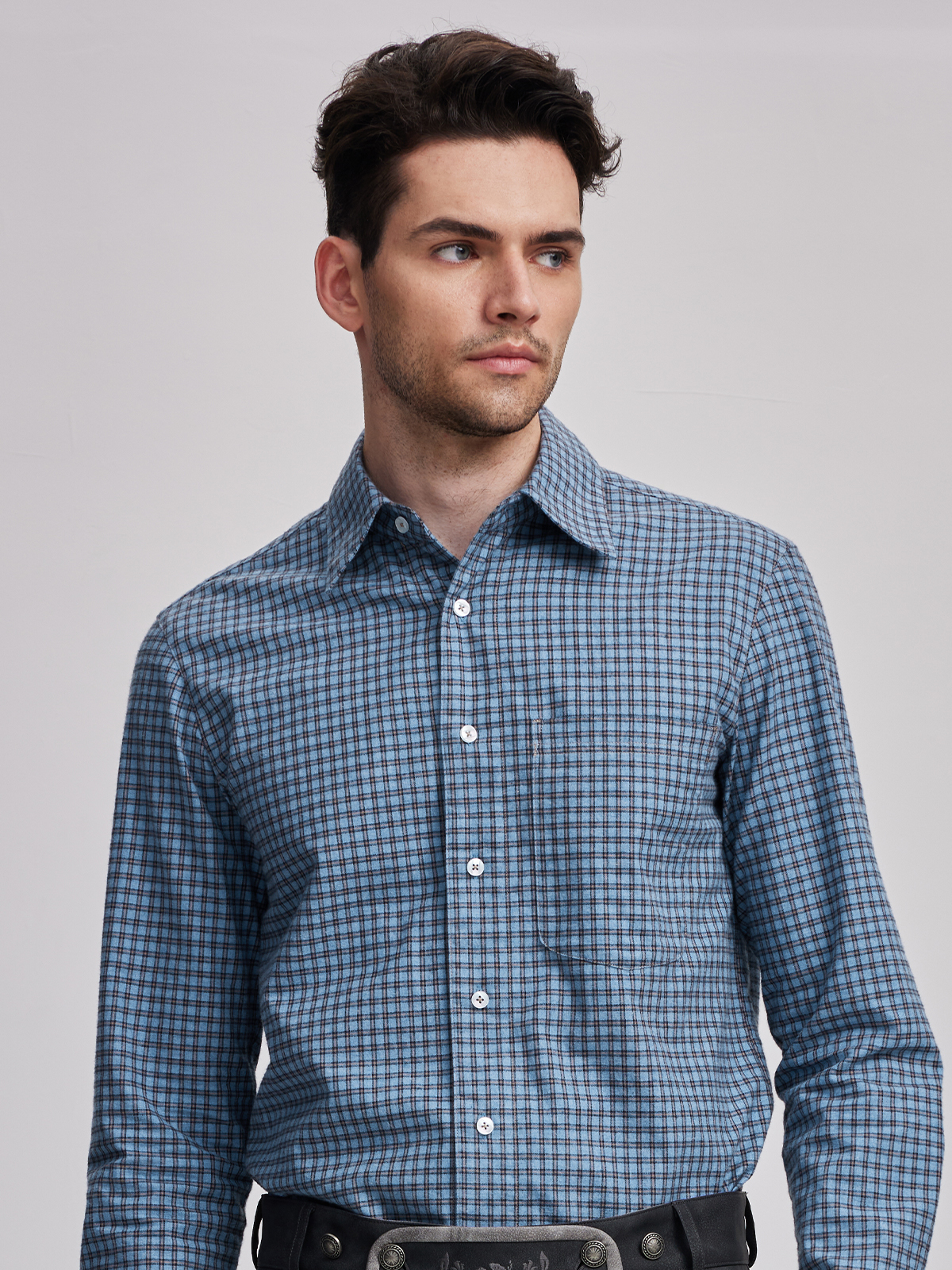 Pinkes Dirndl mit modernem Schnitt